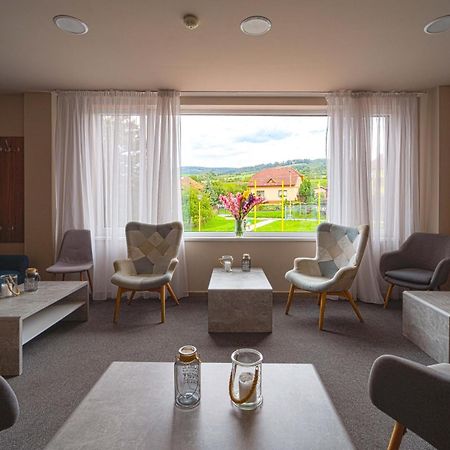 Hotel Arena Brumov ภายนอก รูปภาพ