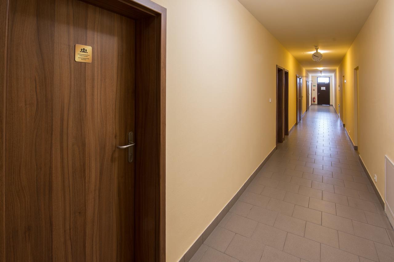 Hotel Arena Brumov ภายนอก รูปภาพ