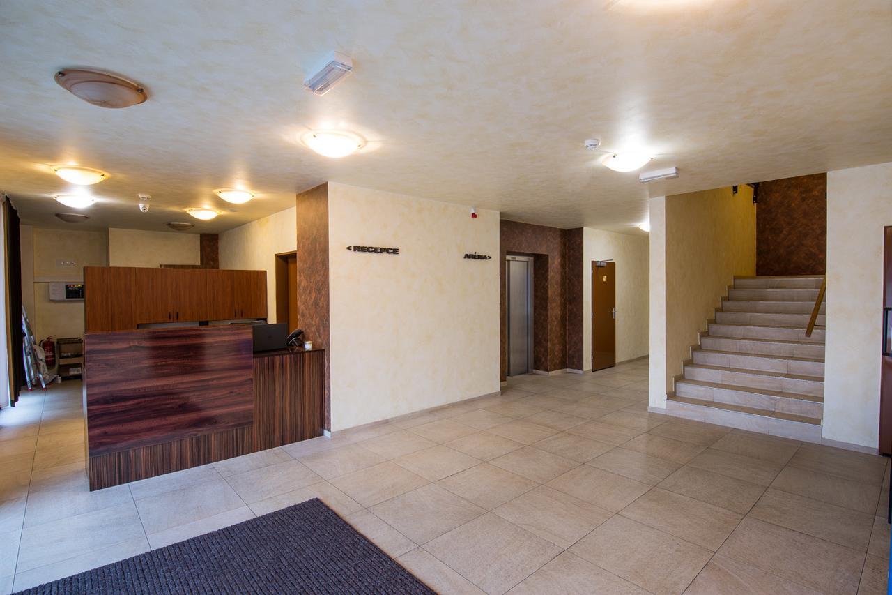 Hotel Arena Brumov ภายนอก รูปภาพ